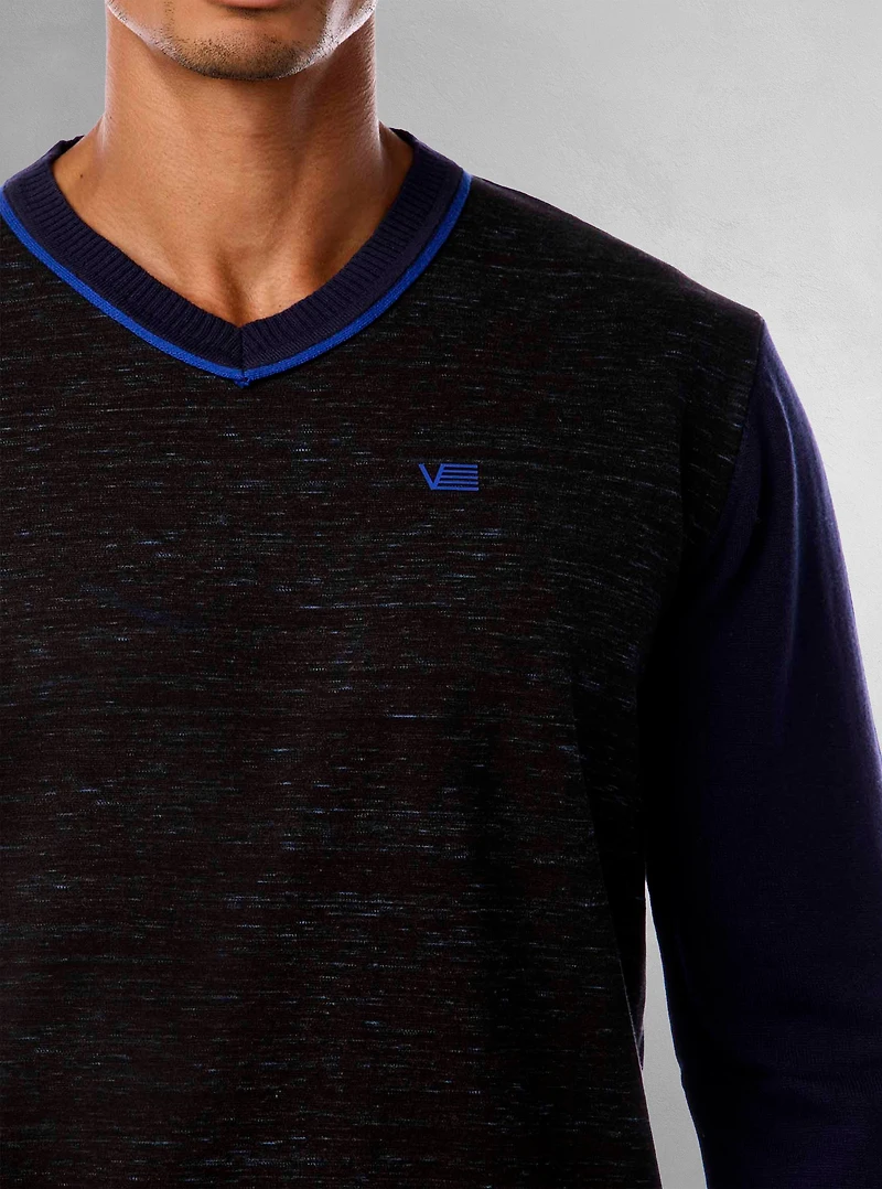 Men's v neck sweater