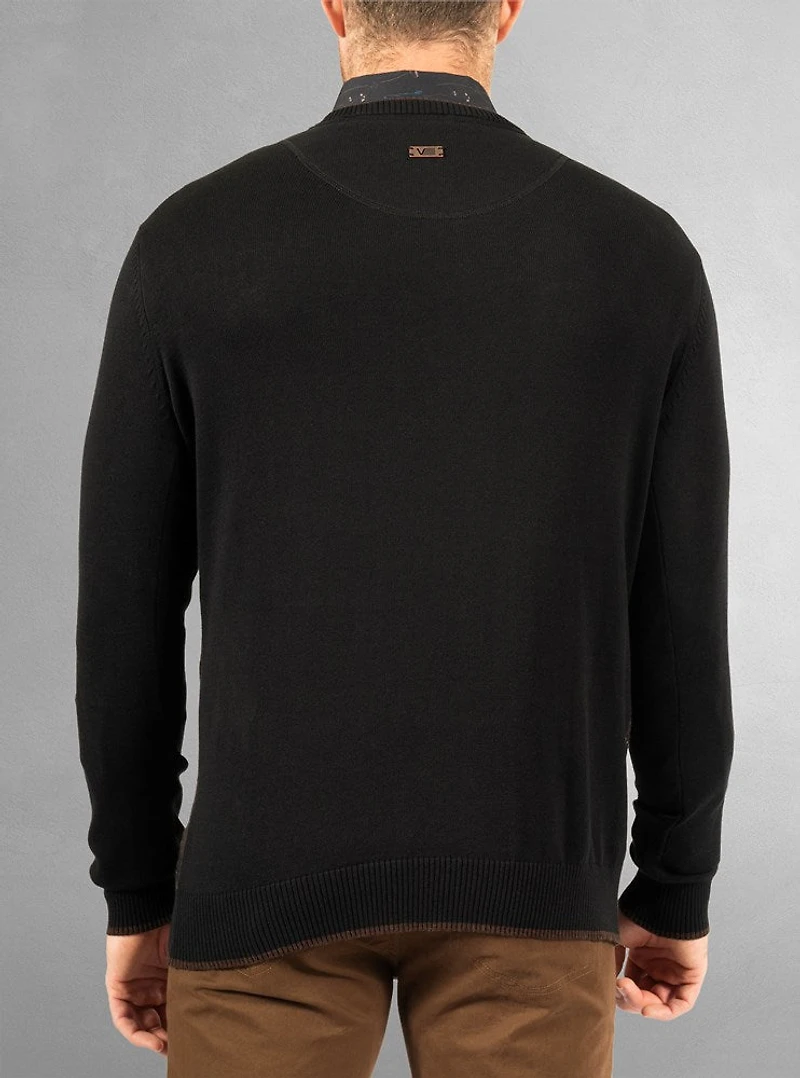 Men's v-neck sweater