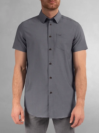 Men's basic short sleeves shirt