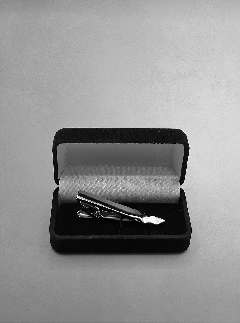 Pince à cravate pour homme