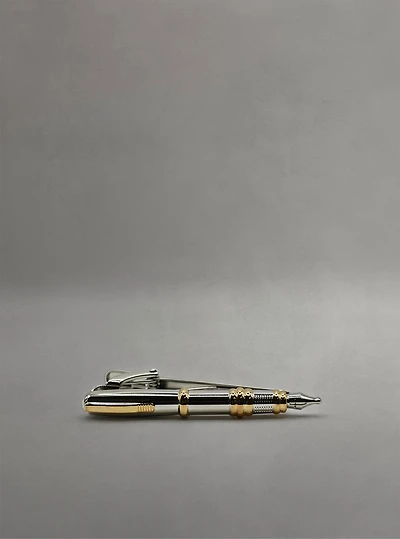 Pince à cravate pour homme