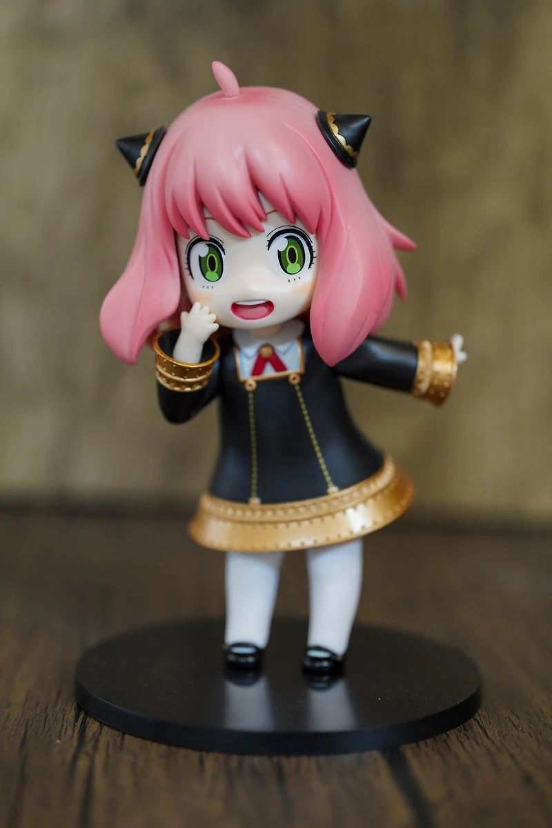 TOHO PUCHIEETE FIGURE Spy x Family Anya Forger Renewal Figure