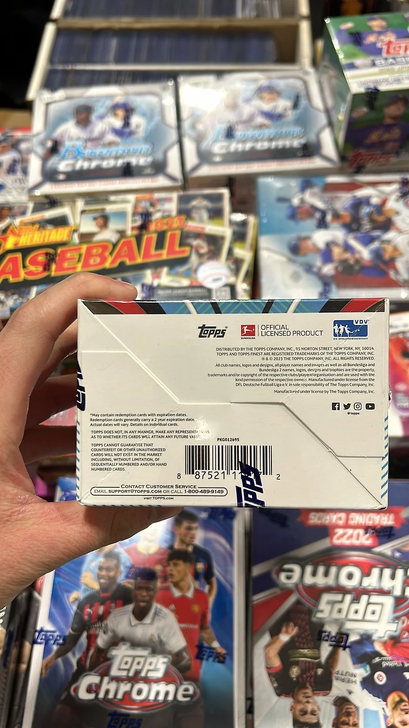 Topps Finest 2022 / 2023 Soccer Hobby Box