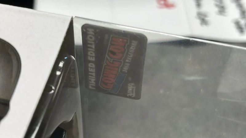 Funko Pop! Star Wars - The Mandalorian #330 [2019 Official NYCC Convention Exclusive]