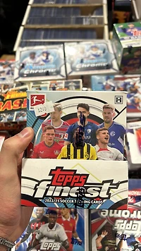 Topps Finest 2022 / 2023 Soccer Hobby Box