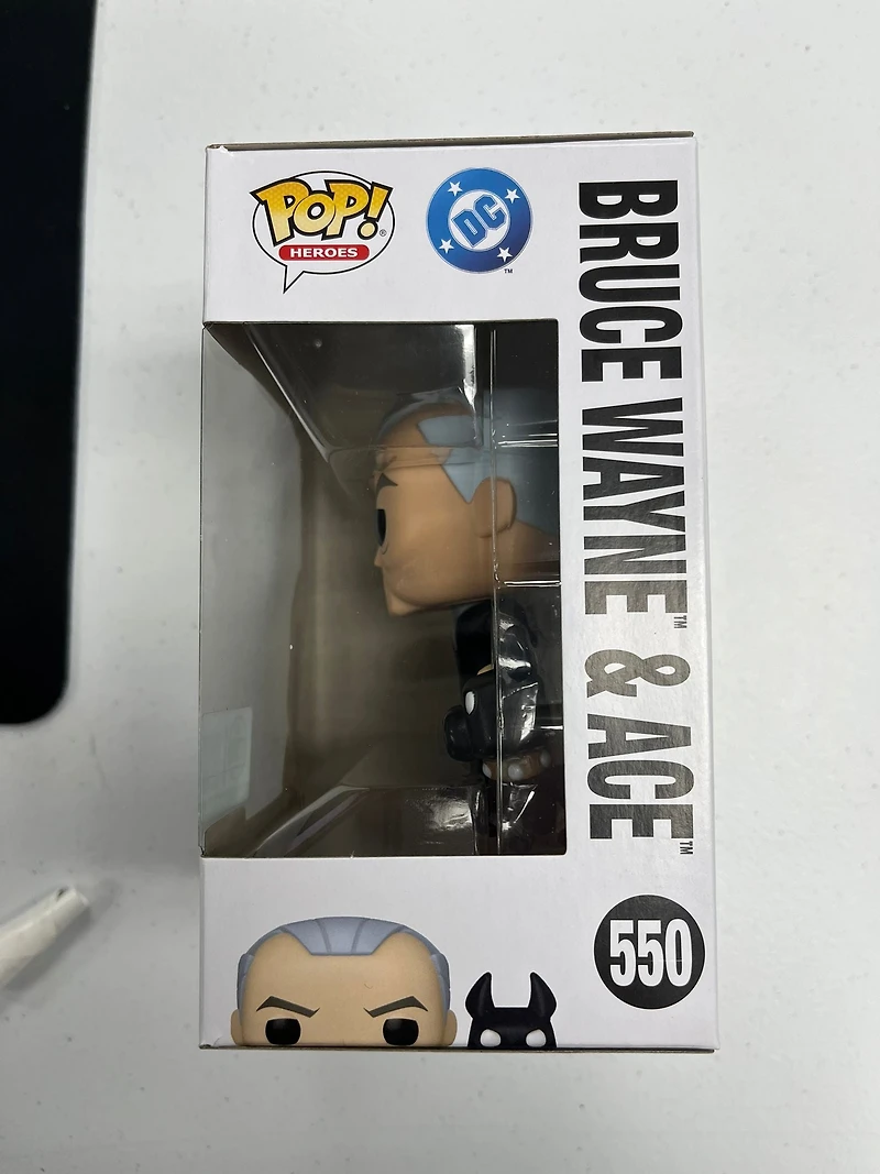 Funko Pop! DC Heroes: Batman Beyond - Bruce Wayne & Ace #550 [Funko Limited Edition - 9,500pcs]