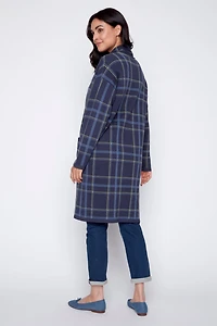Le manteau-cardigan à carreaux