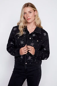 La veste en denim avec étoiles strass