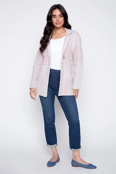 Le cardigan à carreaux