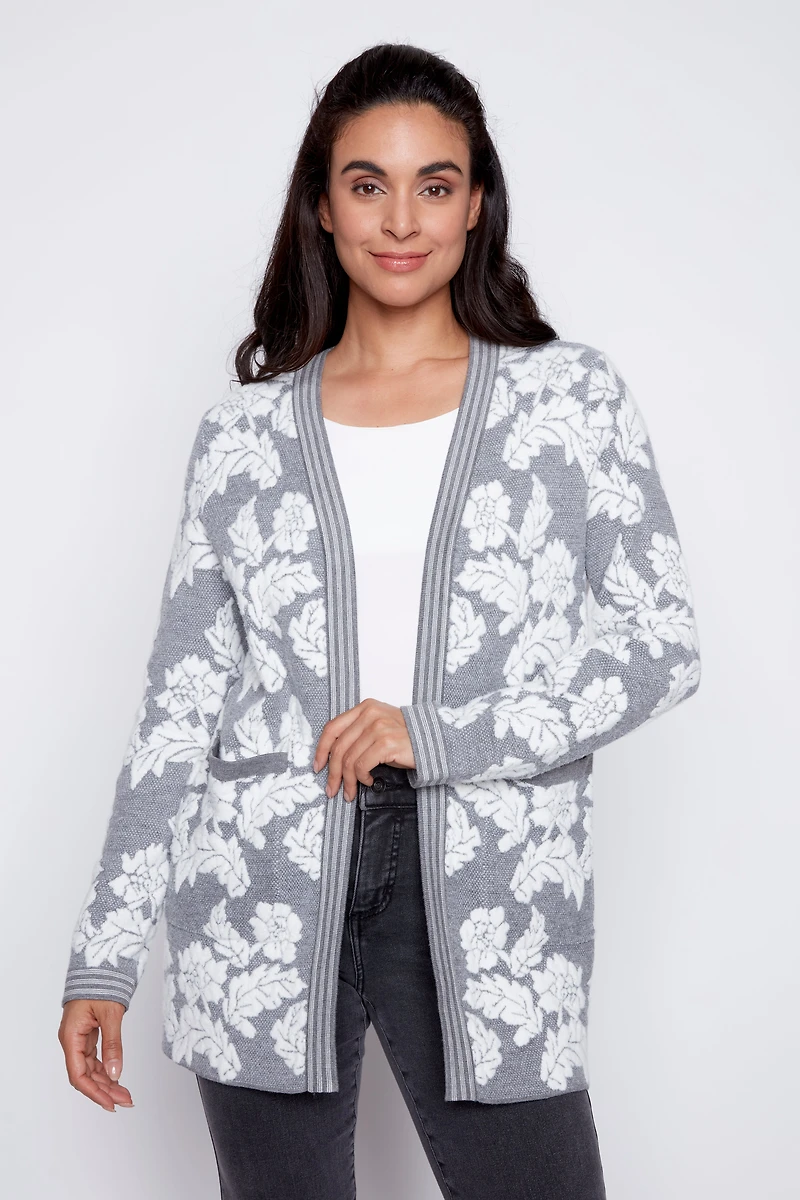 Le cardigan jacquard fleuri