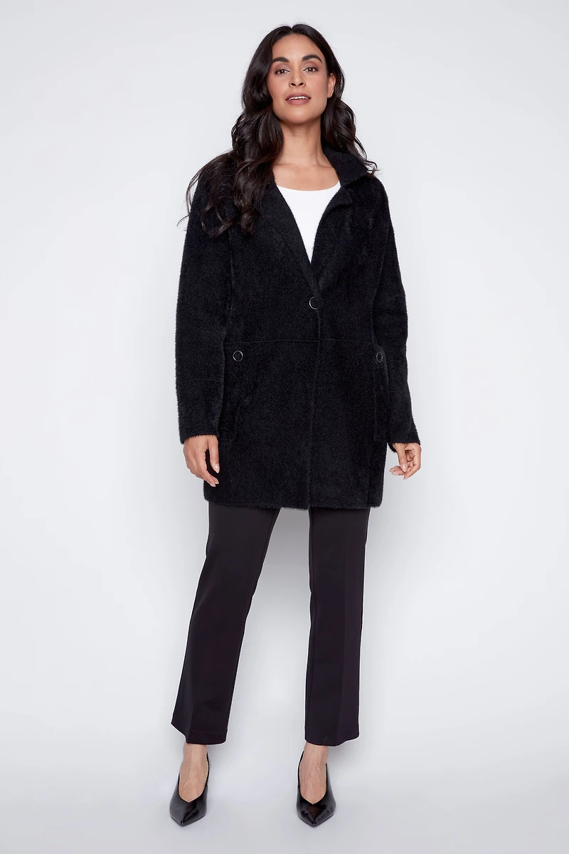 Le manteau-cardigan à cils