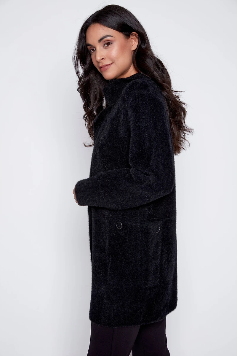 Le manteau-cardigan à cils