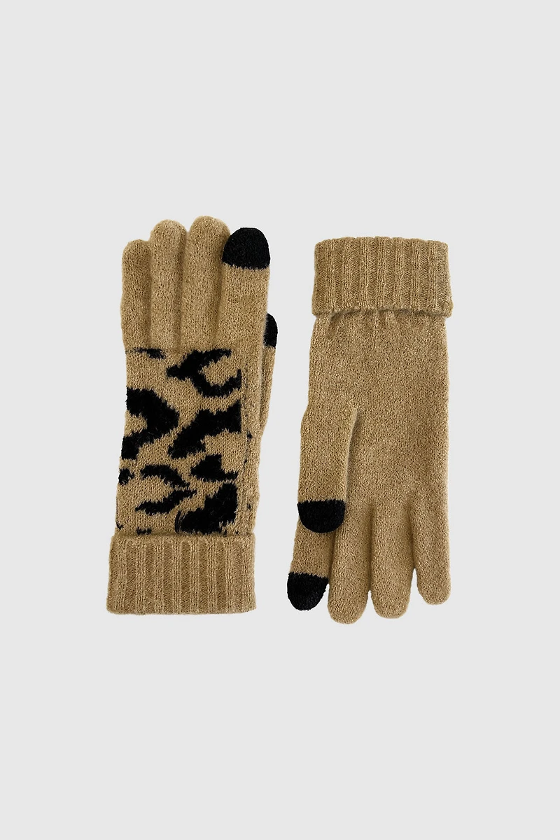 Animal print knit gloves
