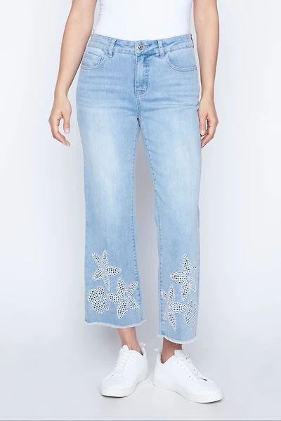 Le jean évasé brodé