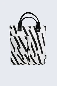 Printed tote bag with front pockets