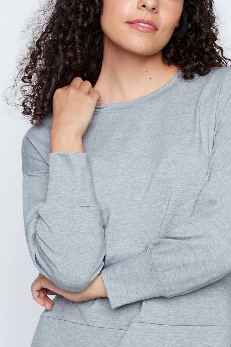 Solid top with side zipper detail