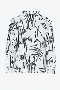 Eyelash top with button detail