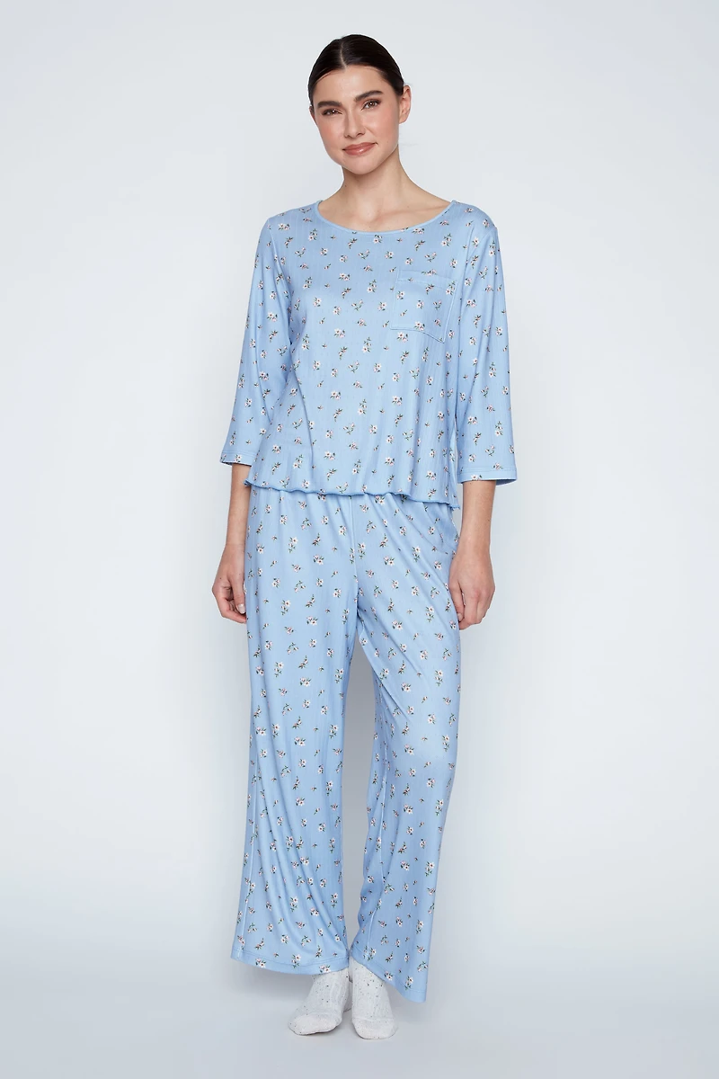 L'ensemble pyjama en tricot à motif floral