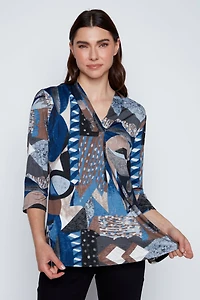 Le haut à imprimé abstrait