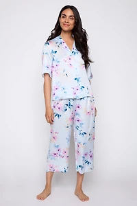 Le pyjama en satin à imprimé fleurs