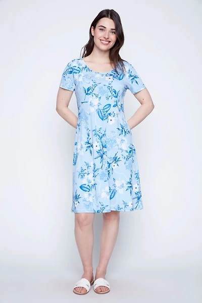 La robe de soleil à imprimé floral et perles