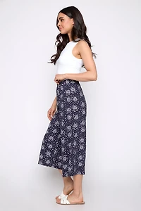 Le pantalon gaucho à motif pois