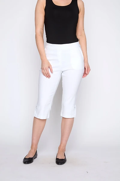 Le bermuda extensible à jambe étroite en bengaline