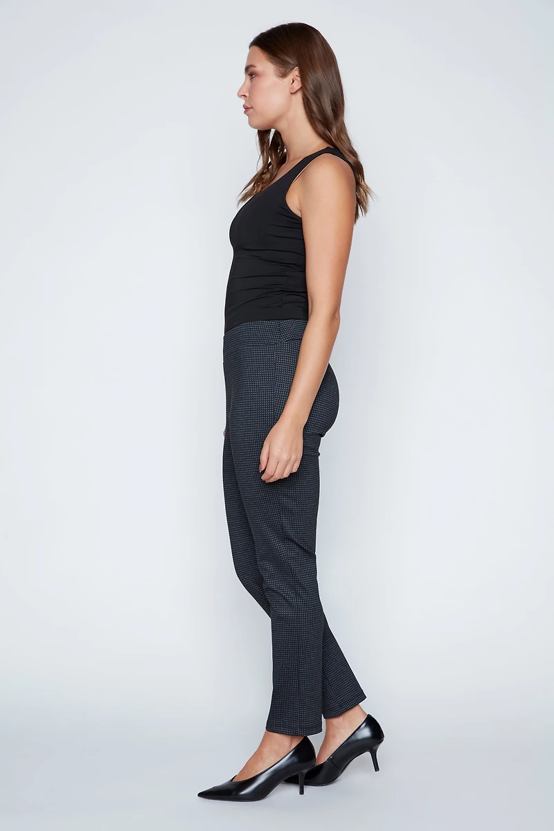 Slim leg houndstooth print pant