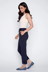 Le pantalon à revers uni