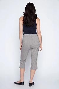 Slim leg printed capri