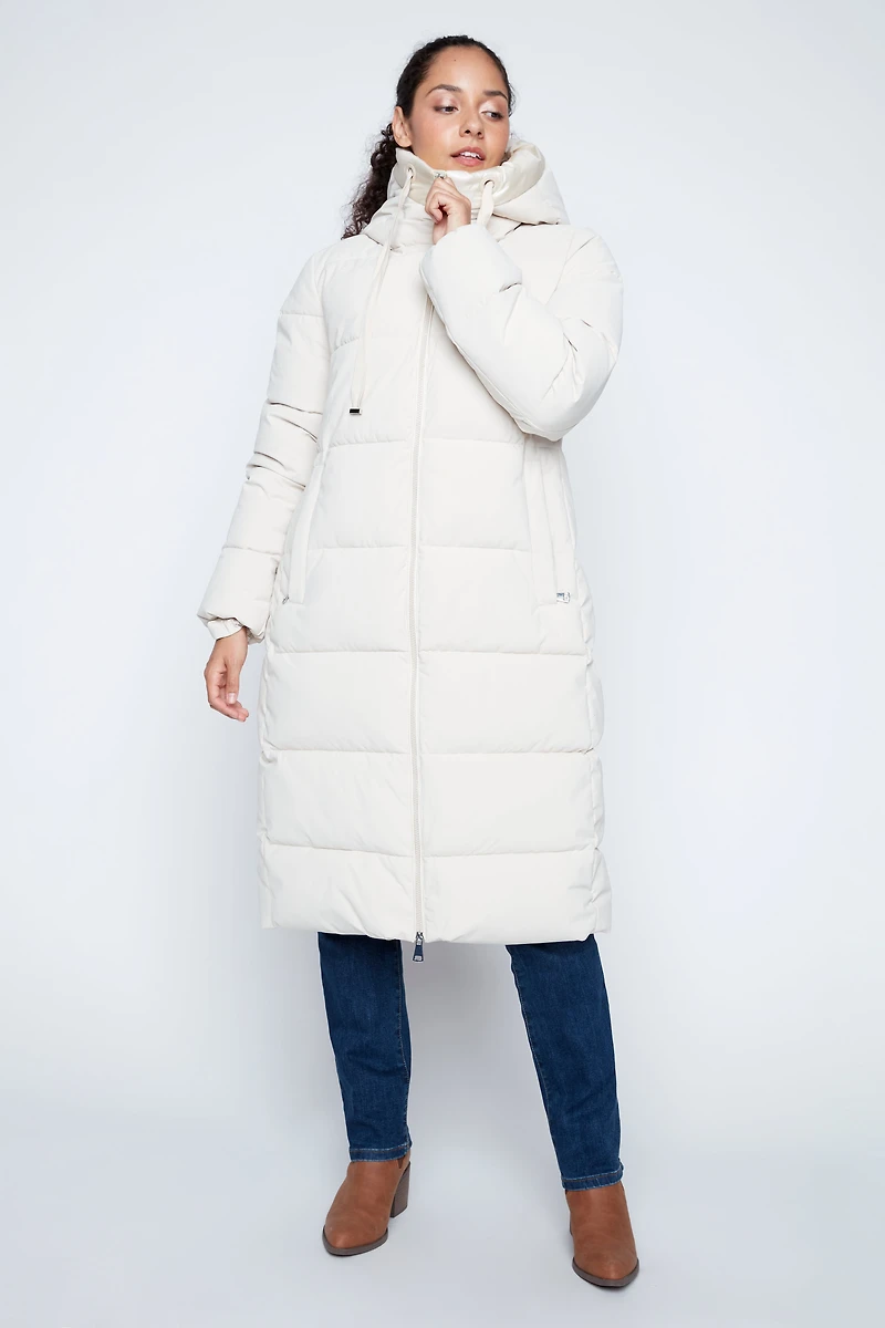 Le manteau matelassé à capuche Zara