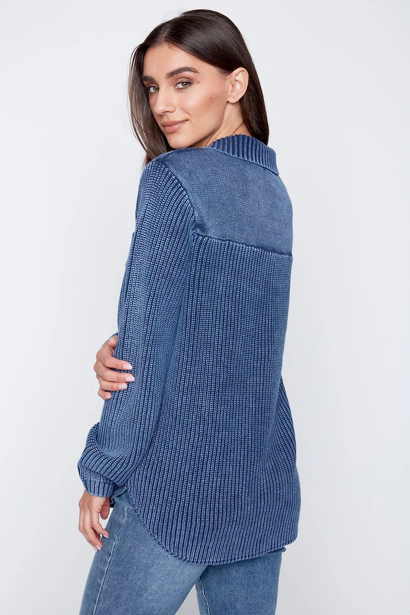 La veste en coton boutonnée sur le devant
