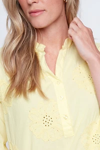 La blouse jaune en coton brodé
