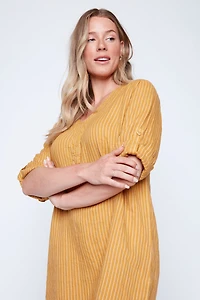 La robe en lin à rayures