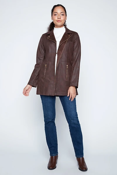 La veste en similicuir
