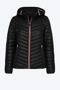 La veste matelassée à bordure contrastée