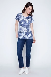 Le T-shirt à rayures florales