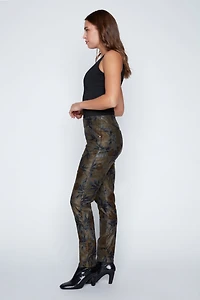 Pull on printed pant