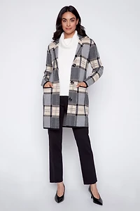 Le manteau-cardigan à carreaux