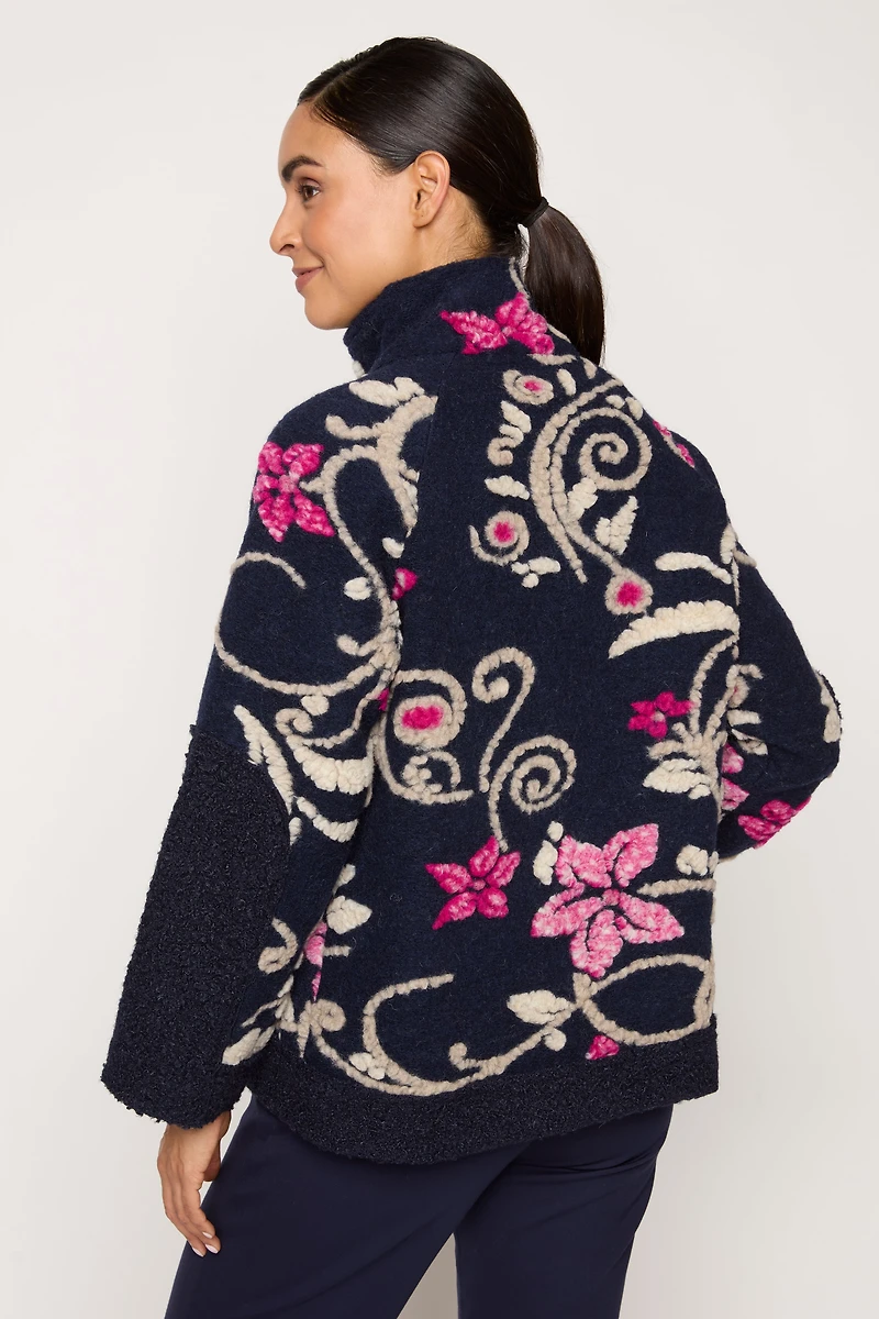La veste en laine bouillie à broderies florales