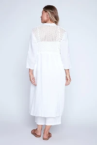 Le cardigan en lin crocheté