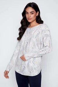 Le pull imprimé feuillage