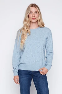 Le pull brodé de fleurs ton sur