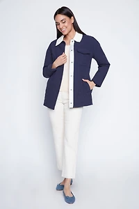 La veste matelassée à broderies florales