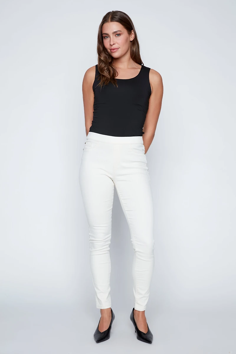 Le pantalon à enfiler coloré