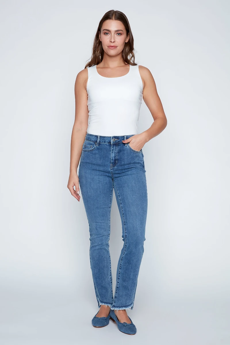 Slim leg hem detail jean