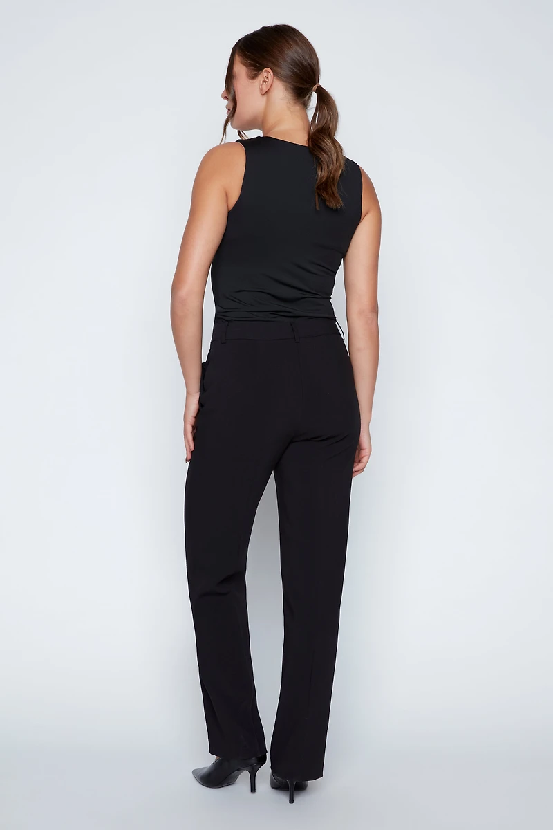 Le pantalon à jambe droite