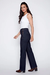 Flare leg jean