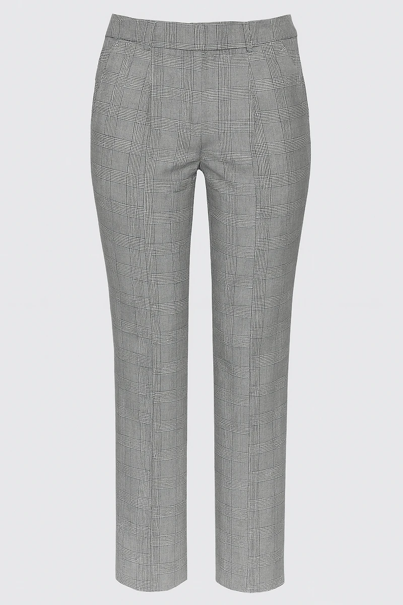 Le pantalon à carreaux