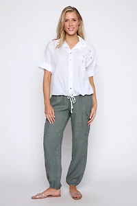 La blouse en coton brodée devant